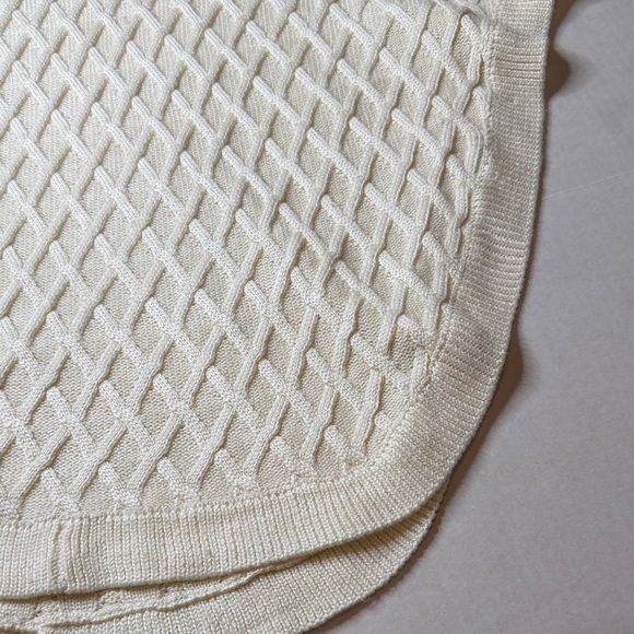 Calvin Klein Classic Cream CowlNeck Pancho Sweater Size Large Extra Large - Picture 7 of 16